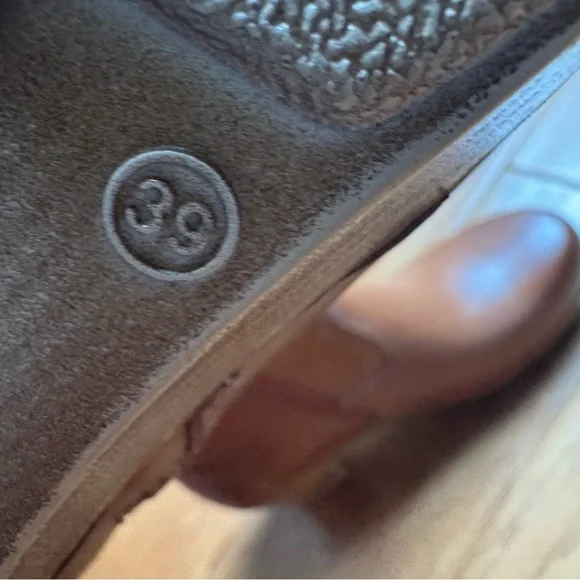 NWT Dansko Shayna Heeled Chelsea Boots Leather Sz 39 (US 8,5-9) No original box - Picture 5 of 11